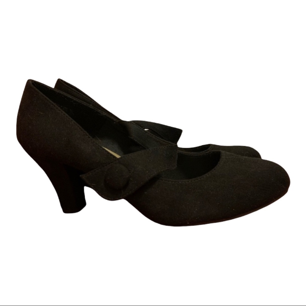 American Eagle black heels